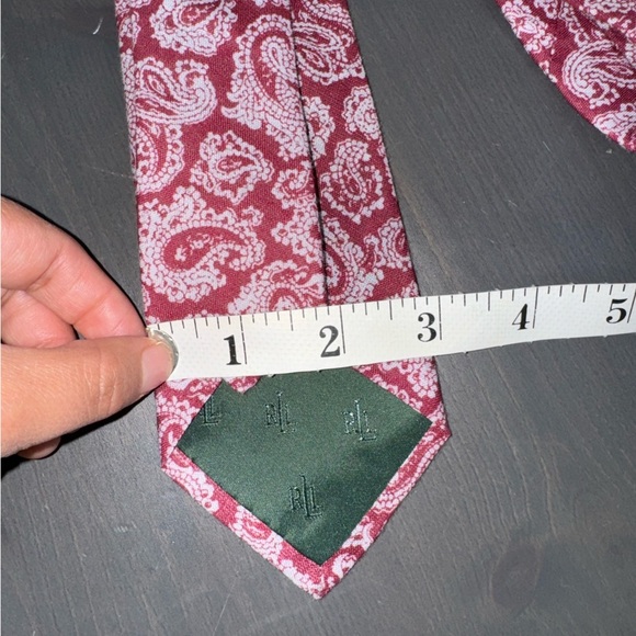 Ralph Lauren Hand made Red Paisley tie - Picture 5 of 5